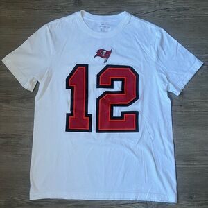 Nike Men’s NFL Tampa Bay Buccaneers Tom Brady T-Shirt
